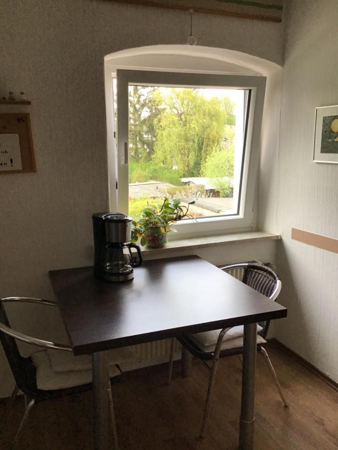 Apartment Bis Zu 8 Einzelbetten Stellplatz Wifi Essen Exterior photo