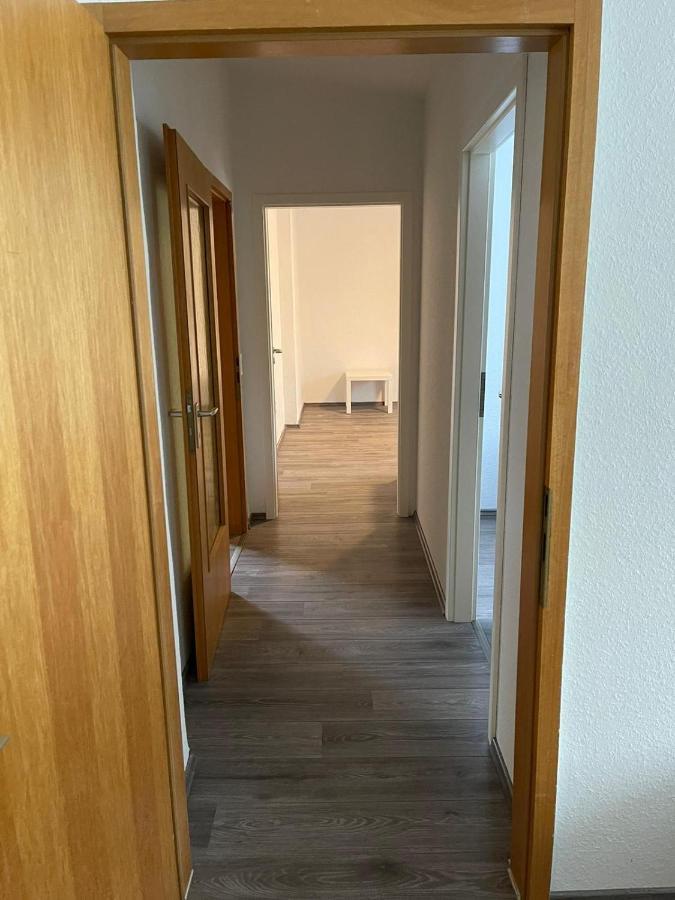Apartment Bis Zu 8 Einzelbetten Stellplatz Wifi Essen Exterior photo